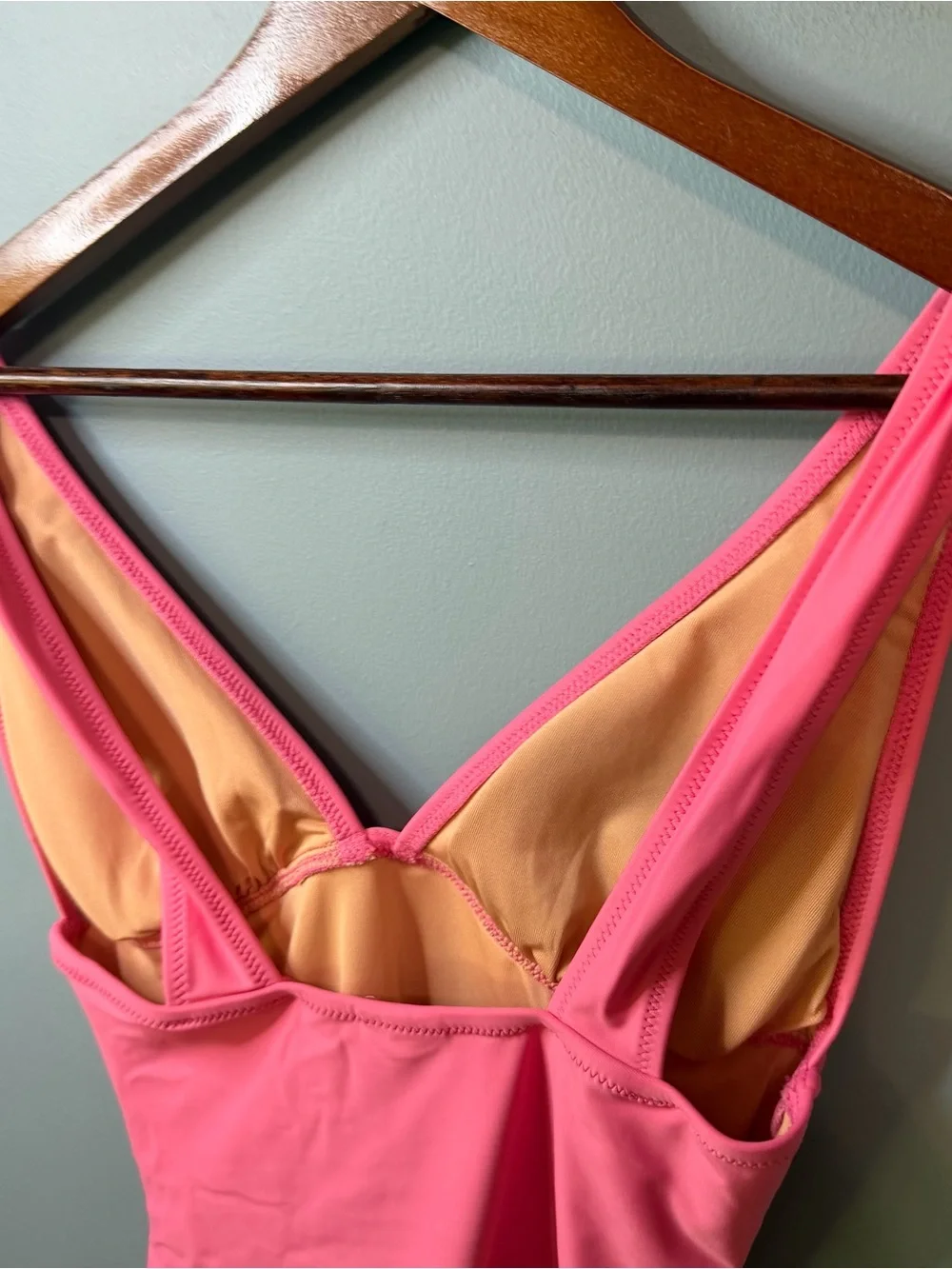 J.Crew Ruched V Neck One Piece Swimsuit in Pink. Women’s 4